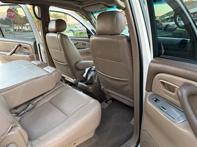 2001 Toyota Sequoia Limited   - Photo 22 - Glendora, CA 91740