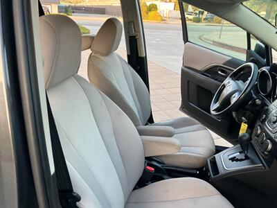2013 Mazda Mazda5 Sport   - Photo 9 - Glendora, CA 91740