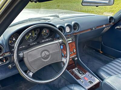 1988 Mercedes-Benz 560 SL   - Photo 18 - Boca Raton, FL 33432