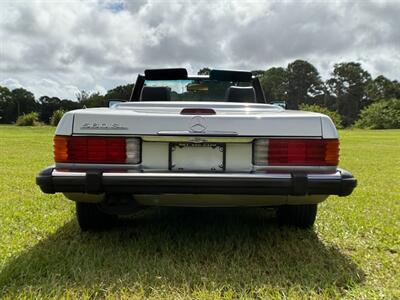 1988 Mercedes-Benz 560 SL   - Photo 11 - Boca Raton, FL 33432