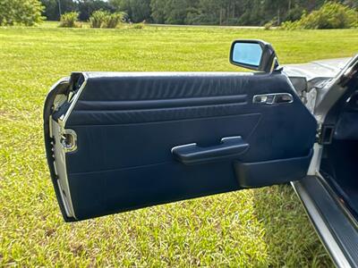 1988 Mercedes-Benz 560 SL   - Photo 16 - Boca Raton, FL 33432