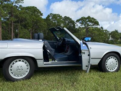 1988 Mercedes-Benz 560 SL   - Photo 25 - Boca Raton, FL 33432