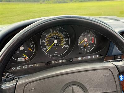 1988 Mercedes-Benz 560 SL   - Photo 19 - Boca Raton, FL 33432