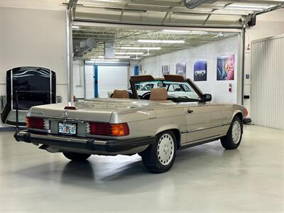 1986 Mercedes-Benz 560 SL   - Photo 12 - Boca Raton, FL 33432