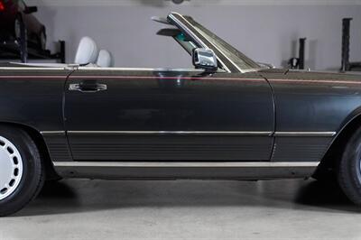 1987 Mercedes-Benz 560 SL - Photo 8 - Boca Raton, FL 33432