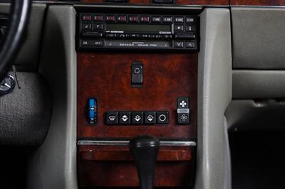 1987 Mercedes-Benz 560 SL - Photo 51 - Boca Raton, FL 33432