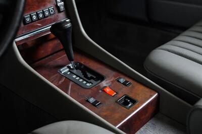 1987 Mercedes-Benz 560 SL - Photo 47 - Boca Raton, FL 33432