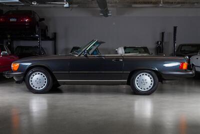 1987 Mercedes-Benz 560 SL - Photo 21 - Boca Raton, FL 33432