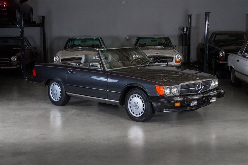 1987 Mercedes-Benz 560 SL   - Photo 1 - Boca Raton, FL 33432