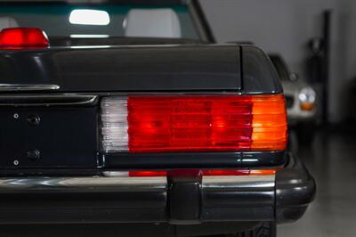 1987 Mercedes-Benz 560 SL - Photo 31 - Boca Raton, FL 33432