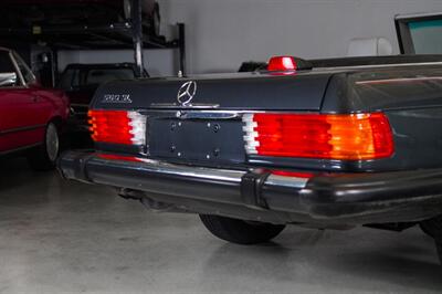 1987 Mercedes-Benz 560 SL - Photo 39 - Boca Raton, FL 33432