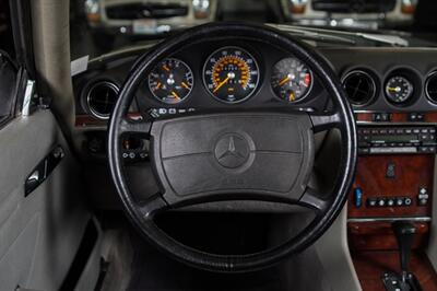 1987 Mercedes-Benz 560 SL - Photo 45 - Boca Raton, FL 33432
