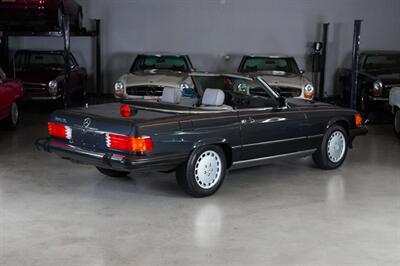 1987 Mercedes-Benz 560 SL - Photo 38 - Boca Raton, FL 33432