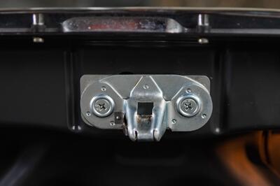 1987 Mercedes-Benz 560 SL - Photo 78 - Boca Raton, FL 33432