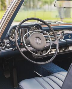 1971 Mercedes Benz 280SL SL   - Photo 18 - Boca Raton, FL 33432