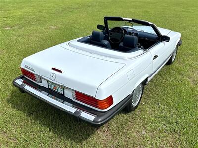 1988 Mercedes-Benz 560 SL   - Photo 13 - Boca Raton, FL 33432