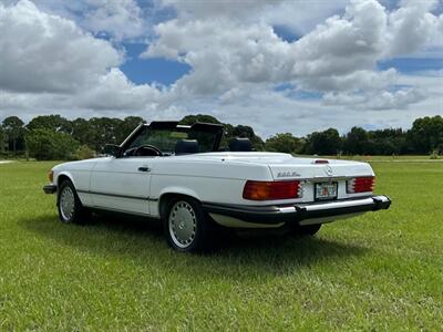 1988 Mercedes-Benz 560 SL   - Photo 9 - Boca Raton, FL 33432