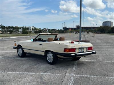 1987 Mercedes-Benz 560 SL   - Photo 8 - Boca Raton, FL 33432