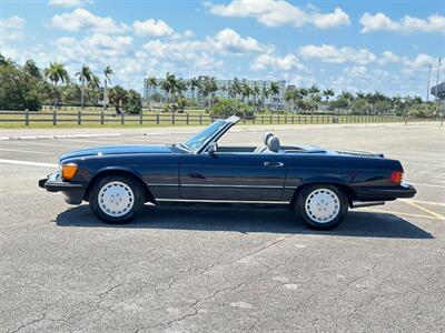 1988 Mercedes-Benz 560 SL   - Photo 9 - Boca Raton, FL 33432