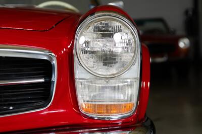 1966 Mercedes Benz 230SL SL - Photo 7 - Boca Raton, FL 33432