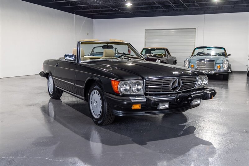 1989 Mercedes-Benz 560 SL   - Photo 1 - Boca Raton, FL 33432