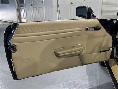 1989 Mercedes-Benz 560 SL   - Photo 18 - Boca Raton, FL 33432