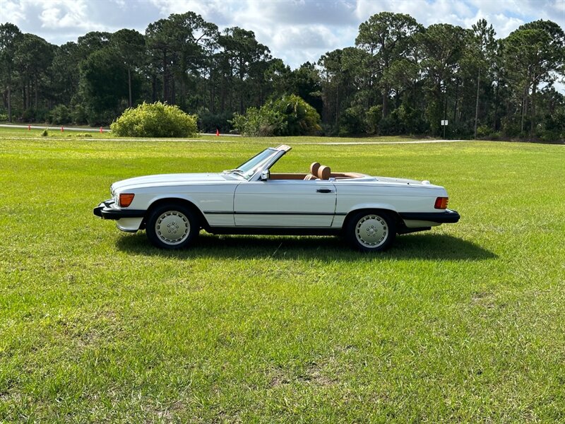 1989 Mercedes-Benz 560-Class 560SL photo