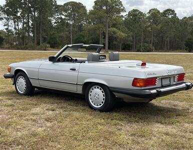 1987 Mercedes-Benz 560 SL   - Photo 10 - Boca Raton, FL 33432