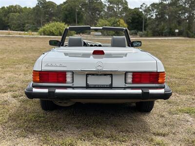 1987 Mercedes-Benz 560 SL   - Photo 11 - Boca Raton, FL 33432