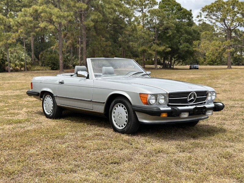 1987 Mercedes-Benz 560 SL   - Photo 1 - Boca Raton, FL 33432