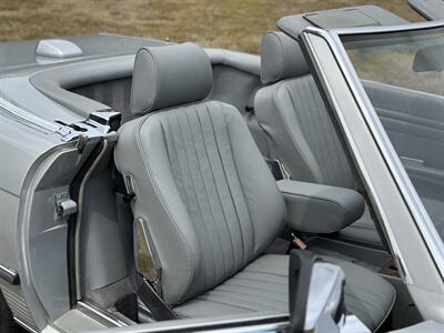 1987 Mercedes-Benz 560 SL   - Photo 24 - Boca Raton, FL 33432