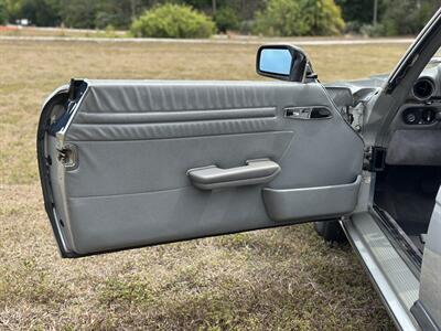 1987 Mercedes-Benz 560 SL   - Photo 17 - Boca Raton, FL 33432