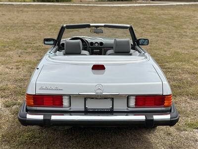 1987 Mercedes-Benz 560 SL   - Photo 12 - Boca Raton, FL 33432
