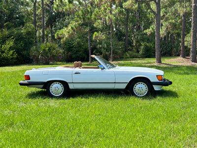 1988 Mercedes-Benz 560 SL   - Photo 3 - Boca Raton, FL 33432