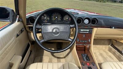 1989 Mercedes-Benz 560 SL   - Photo 19 - Boca Raton, FL 33432