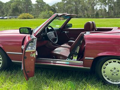 1989 Mercedes-Benz 560 SL   - Photo 12 - Boca Raton, FL 33432