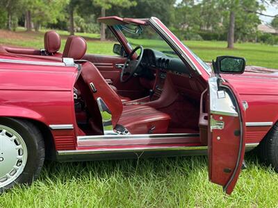 1989 Mercedes-Benz 560 SL   - Photo 21 - Boca Raton, FL 33432