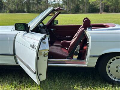 1988 Mercedes-Benz 560 SL   - Photo 11 - Boca Raton, FL 33432