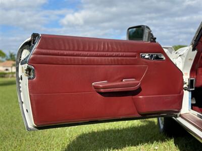 1988 Mercedes-Benz 560 SL - Photo 14 - Boca Raton, FL 33432