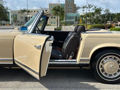 1968 Mercedes Benz 280SL SL   - Photo 14 - Boca Raton, FL 33432