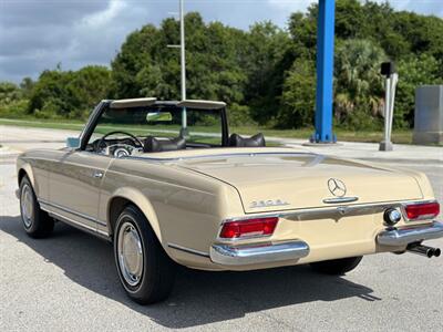 1968 Mercedes Benz 280SL SL   - Photo 9 - Boca Raton, FL 33432