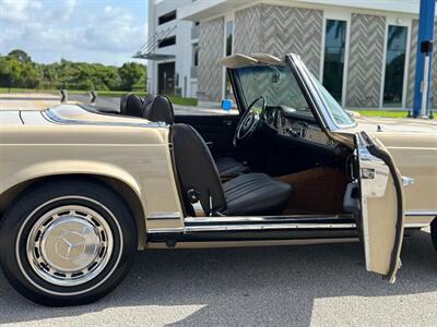 1968 Mercedes Benz 280SL SL   - Photo 20 - Boca Raton, FL 33432