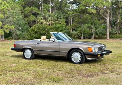 1988 Mercedes-Benz 560 SL   - Photo 1 - Boca Raton, FL 33432