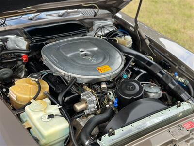 1988 Mercedes-Benz 560 SL   - Photo 28 - Boca Raton, FL 33432