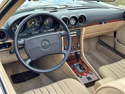 1988 Mercedes-Benz 560 SL   - Photo 20 - Boca Raton, FL 33432