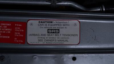 1988 Mercedes-Benz 560 SL   - Photo 74 - Boca Raton, FL 33432