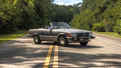 1988 Mercedes-Benz 560 SL   - Photo 1 - Boca Raton, FL 33432