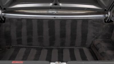 1988 Mercedes-Benz 560 SL   - Photo 76 - Boca Raton, FL 33432