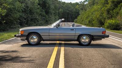 1988 Mercedes-Benz 560 SL   - Photo 5 - Boca Raton, FL 33432