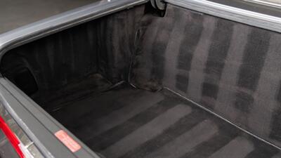 1988 Mercedes-Benz 560 SL   - Photo 77 - Boca Raton, FL 33432